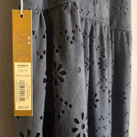 LC Lauren Conrad NWT Navy Lasercut Floral with Key Neck Faux Suede Dress Size XL - Picture 6 of 9